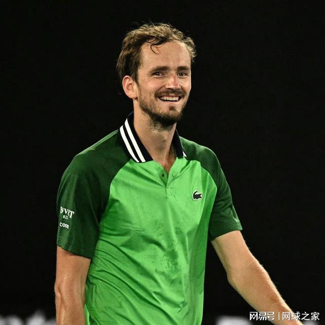 夫斯在场上 夫斯在场上