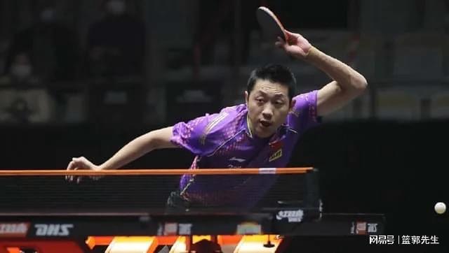 高尔夫中 高尔夫中