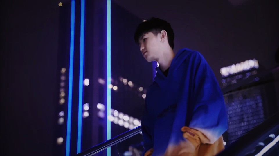 发现自己何 发现自己何